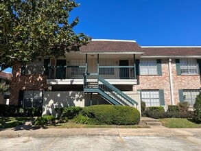 Building Photo - 845 Augusta Dr