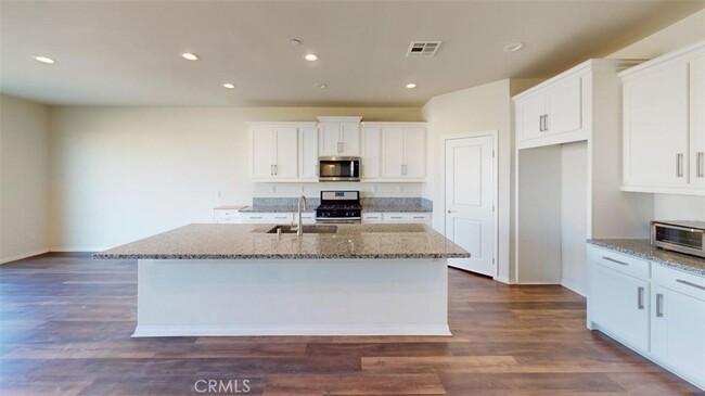 Building Photo - 7810 Poppy Ln