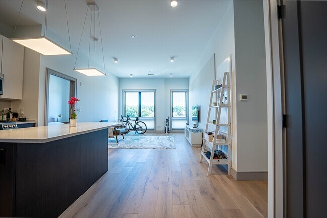 Foto del edificio - 101 N Beacon St