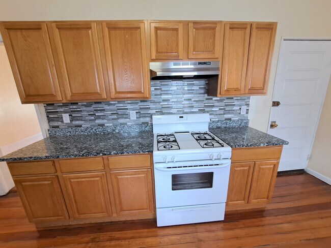 Building Photo - 35 Catawba St