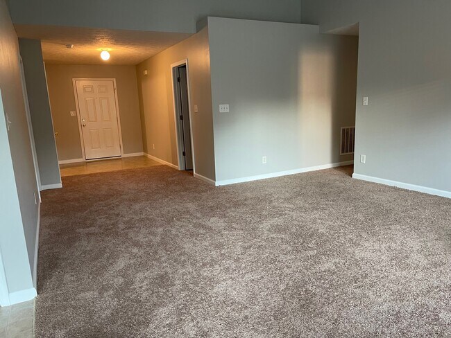 Foto del edificio - 1372 River Ridge Dr