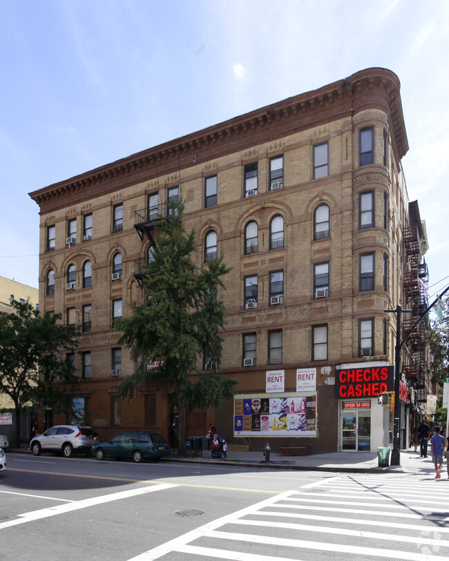 Foto del edificio - 402 East 116th Street