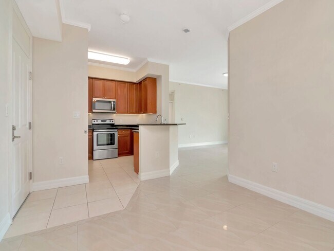 Foto del edificio - Waterfront Penthouse Living – Luxury 3 Bedroom / 2 Bath Condo on the Water