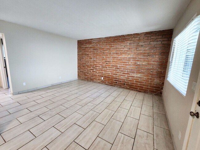 Foto del edificio - 501 E Glenn St