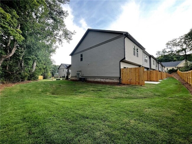 Building Photo - 500 Rockfern Ct