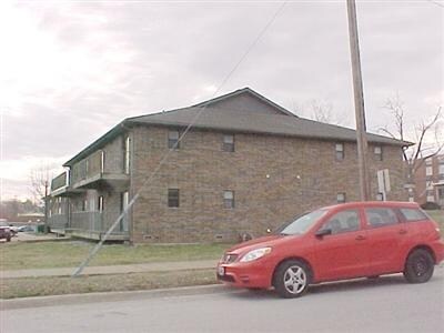 Building Photo - 227 W South St