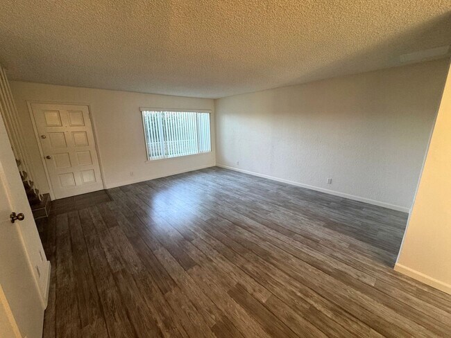 Foto del edificio - Spacious Ventura Keys Condo- Enjoy The Beach Life!