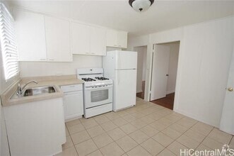 Building Photo - 701 Pensacola St