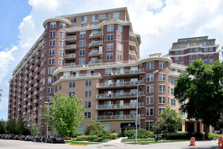 Building Photo - 333 W Mifflin St