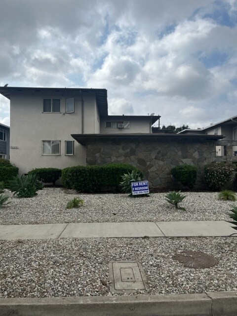 Building Photo - 9625 Crenshaw Blvd