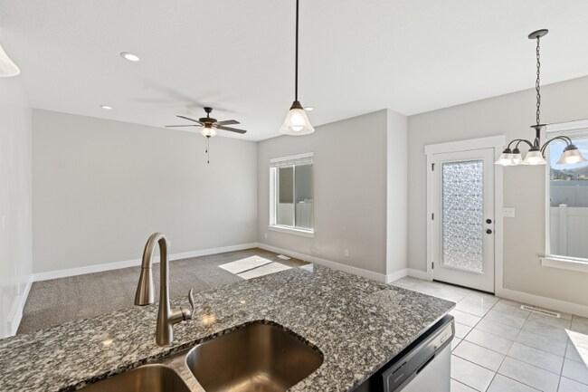 Foto del edificio - 1721 North 3870 West