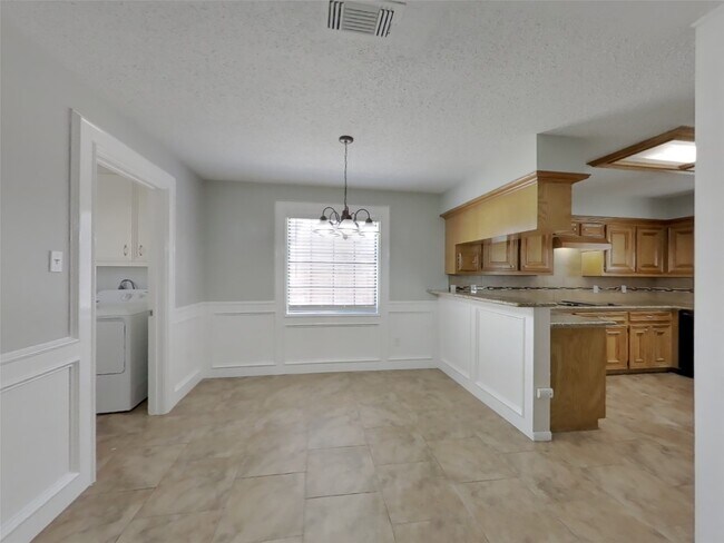 Foto del edificio - 12134 Quail Creek Dr