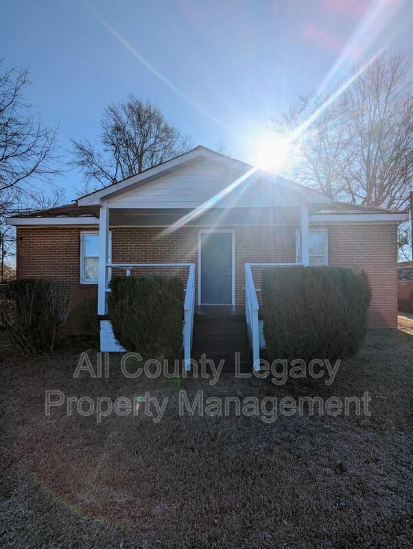 Building Photo - 126 Sorrells St