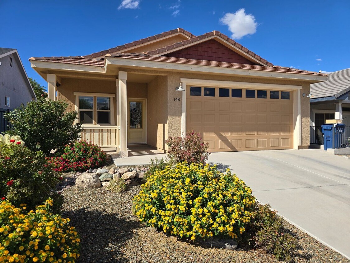 Foto principal - Unfurnished, 1-Year Long-Term Rental **$50...