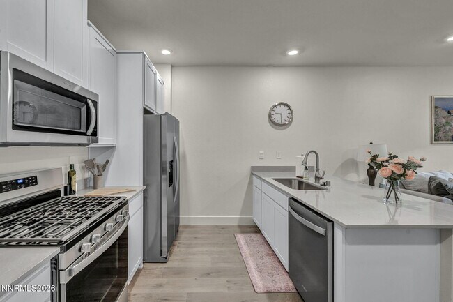 Building Photo - 1634 Icelandic Wy