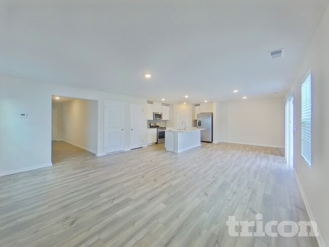 Foto del edificio - 4030 Rustling Grass Trl