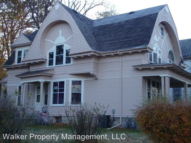 Building Photo - 2 br, 1 bath Apartment - 551 S. Main St.