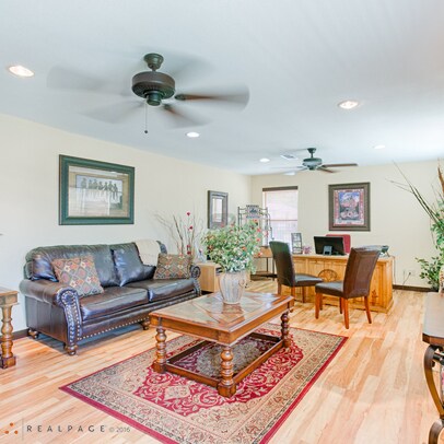 Foto principal - 711 Santa Fe Dr