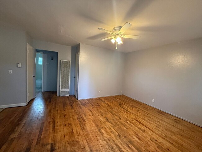 Foto del edificio - 730-734Hemlock st