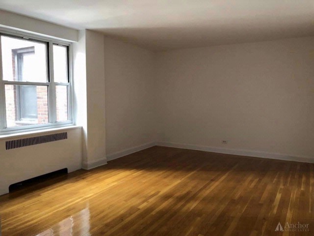 Foto principal - 360 W 55th St