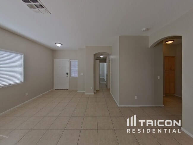 Foto del edificio - 12914 W Corrine Dr