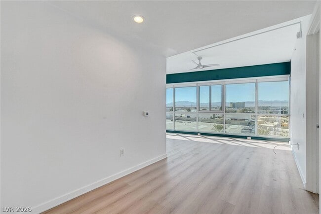 Building Photo - 4575 Dean Martin Dr
