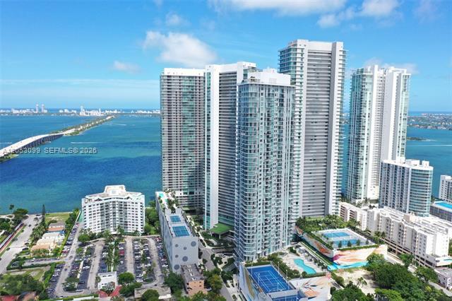 Foto del edificio - 501 NE 31st St