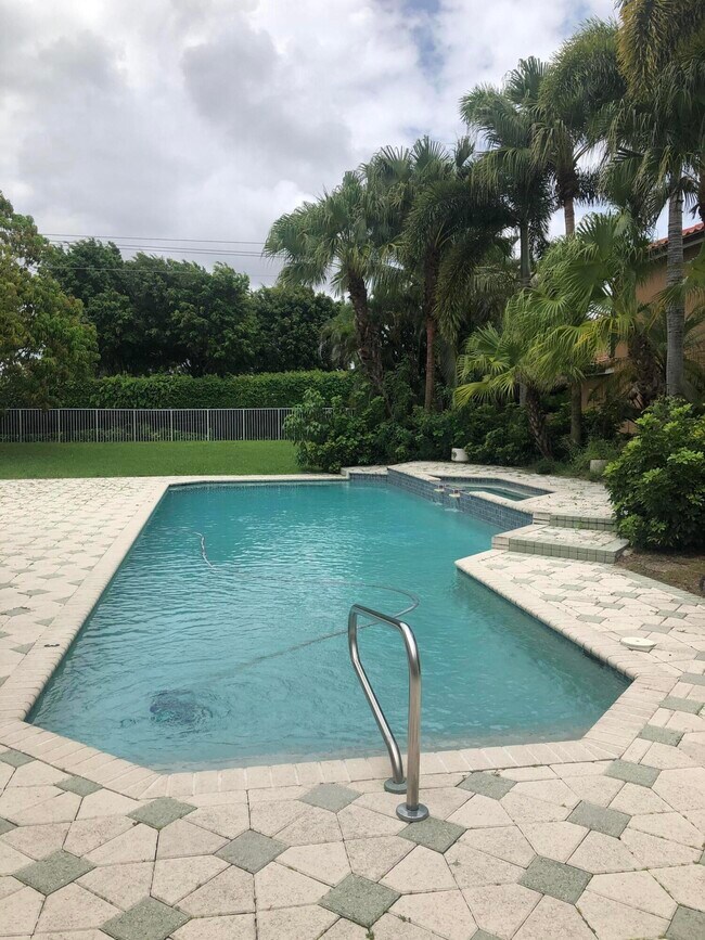 Foto del edificio - 10945 Ravel Ct