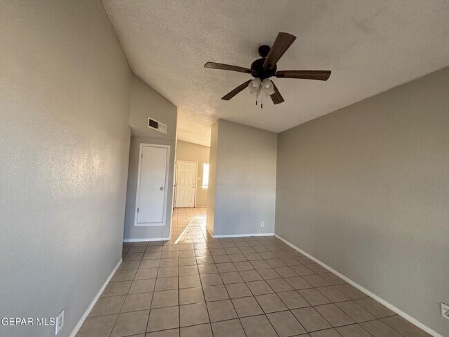 Foto del edificio - 10840 Obsidian St
