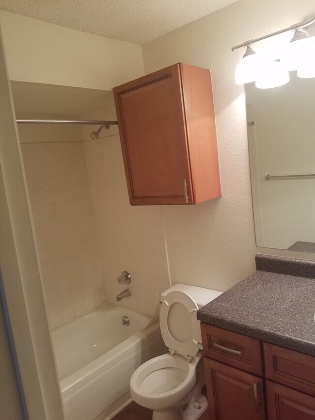Foto del edificio - 9408 Willow Ridge Rd