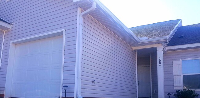 Foto del edificio - 2651 S Juniper St