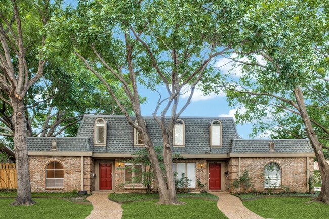 Photo - 9810 Crest Meadow Dr House