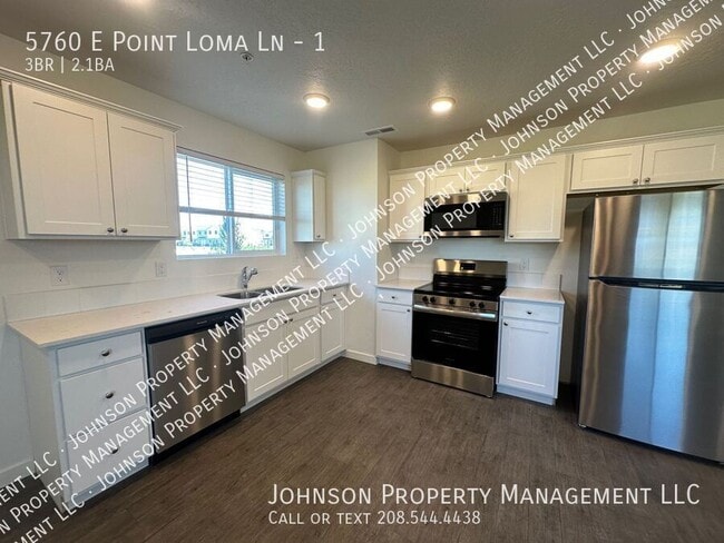 Foto del edificio - 5760 E Point Loma Ln