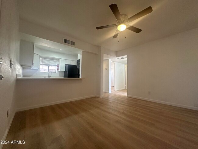 Building Photo - 2650 E McKellips Rd