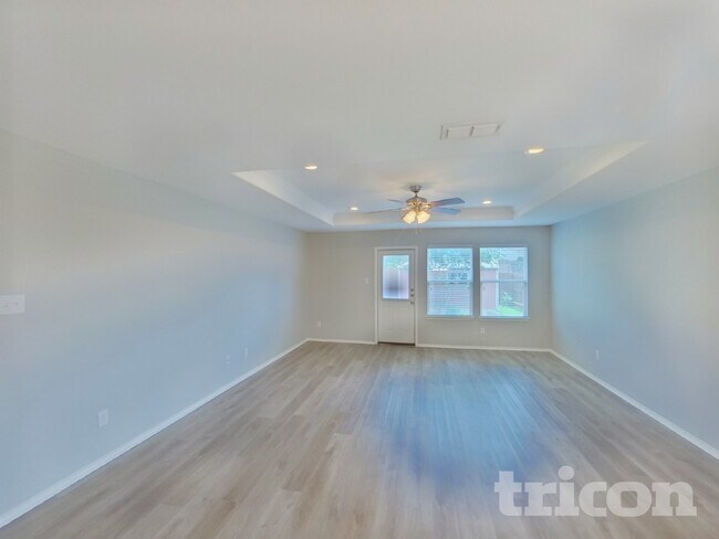 Foto del edificio - 1136 Foxglove Ln
