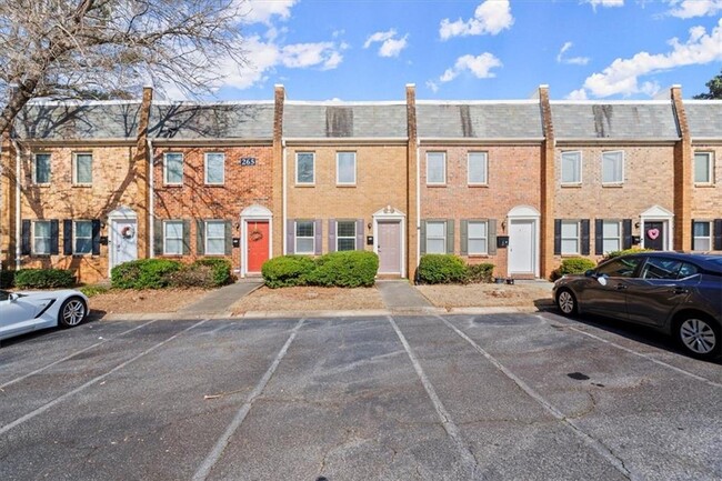 Building Photo - 265 Winding River Dr