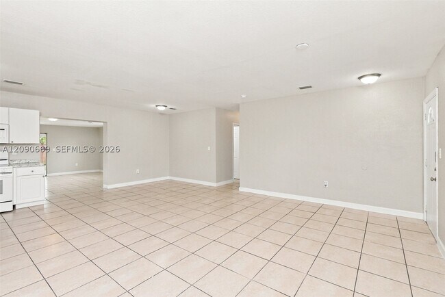 Building Photo - 3951 NW 173rd Terrace