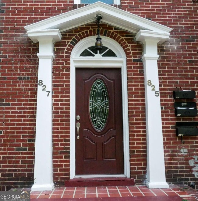 Foto del edificio - 825 North Avenue NE