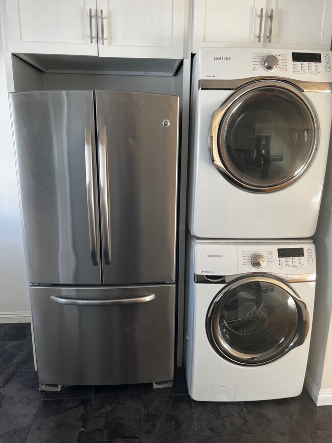 Foto del edificio - 1031 Ocean Park Blvd