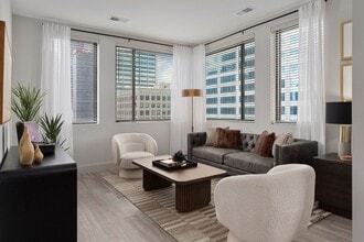 Building Photo - The Pembroke