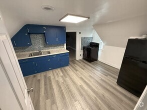 Building Photo - 1201 S Cedar Ave