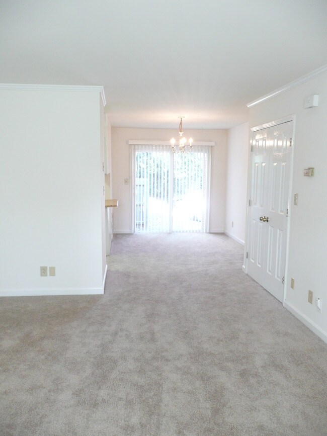 Elmhurst Sedgefield Apartment Homes Apartments Charlotte, NC