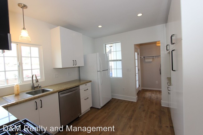 Building Photo - 3 br, 2 bath House - 3906 Monroe Avenue