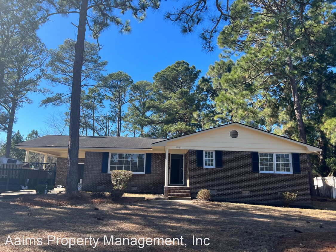 Foto principal - 3 br, 1.5 bath House - 1706 Carter Baron P...