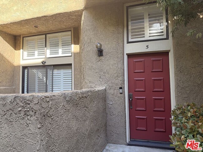 Foto del edificio - 28142 W Driver Ave