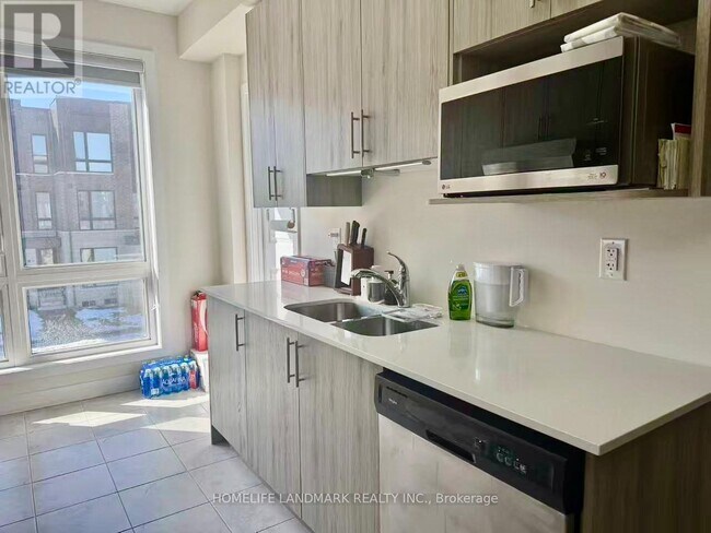 Photo du bâtiment - 85 Stauffer Cres