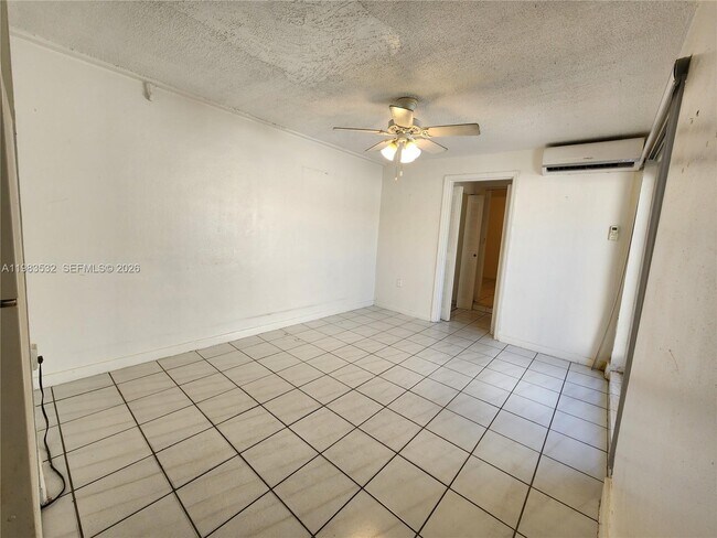 Foto del edificio - 2210 SW 89th Ct