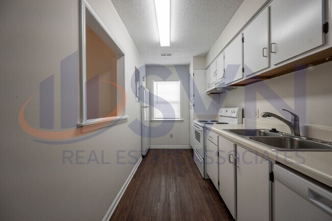 Foto del edificio - 221 Schultz St