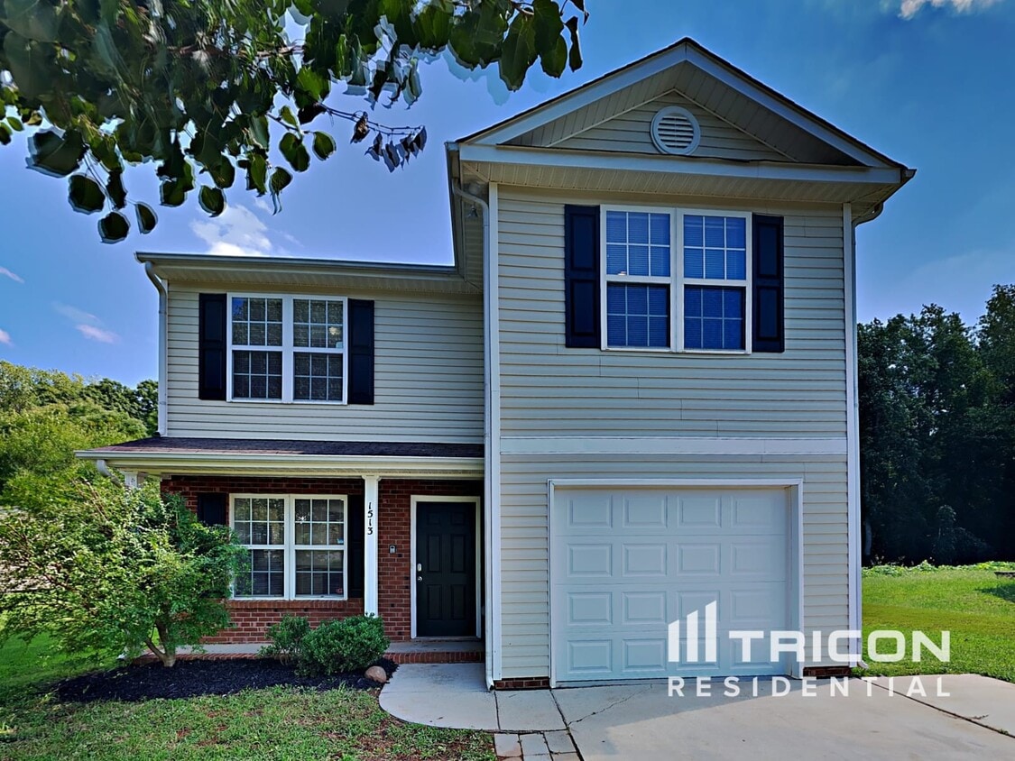 Primary Photo - 1513 Clooney Lane Charlotte NC