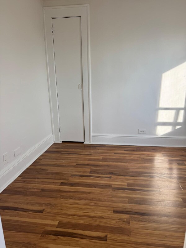 Foto del edificio - 334 Midland Ave